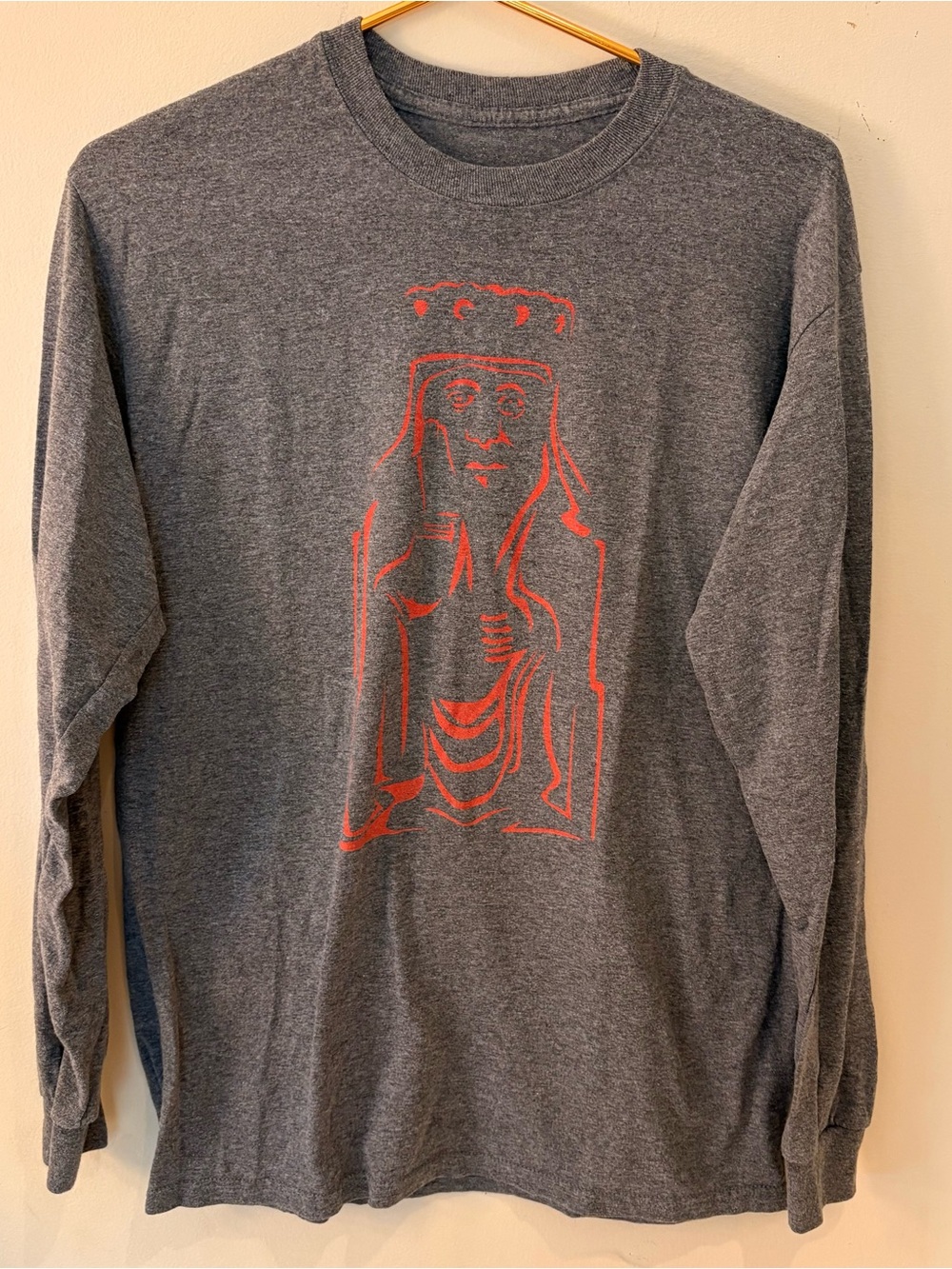 Men's Gray Long-Sleeve Graphic Tee Queen from Lewis Chess Set Sz M
